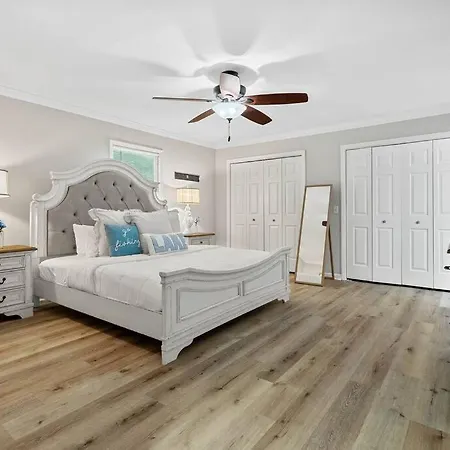Cozy Lake Home - Jacuzzi King Bed Marina Access Mooresville Exterior photo