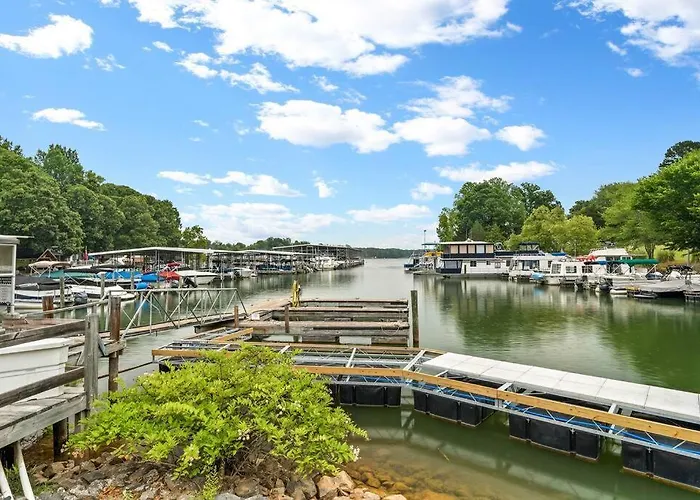 Cozy Lake Home - Jacuzzi King Bed Marina Access