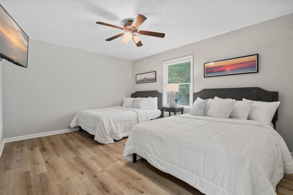 Cozy - Jacuzzi King Bed Marina Access Mooresville